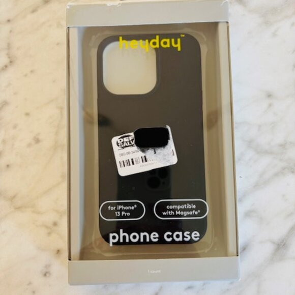 NWT HeyDay black iphone compatible with Magsafe iphone 13 pro - Picture 1 of 2